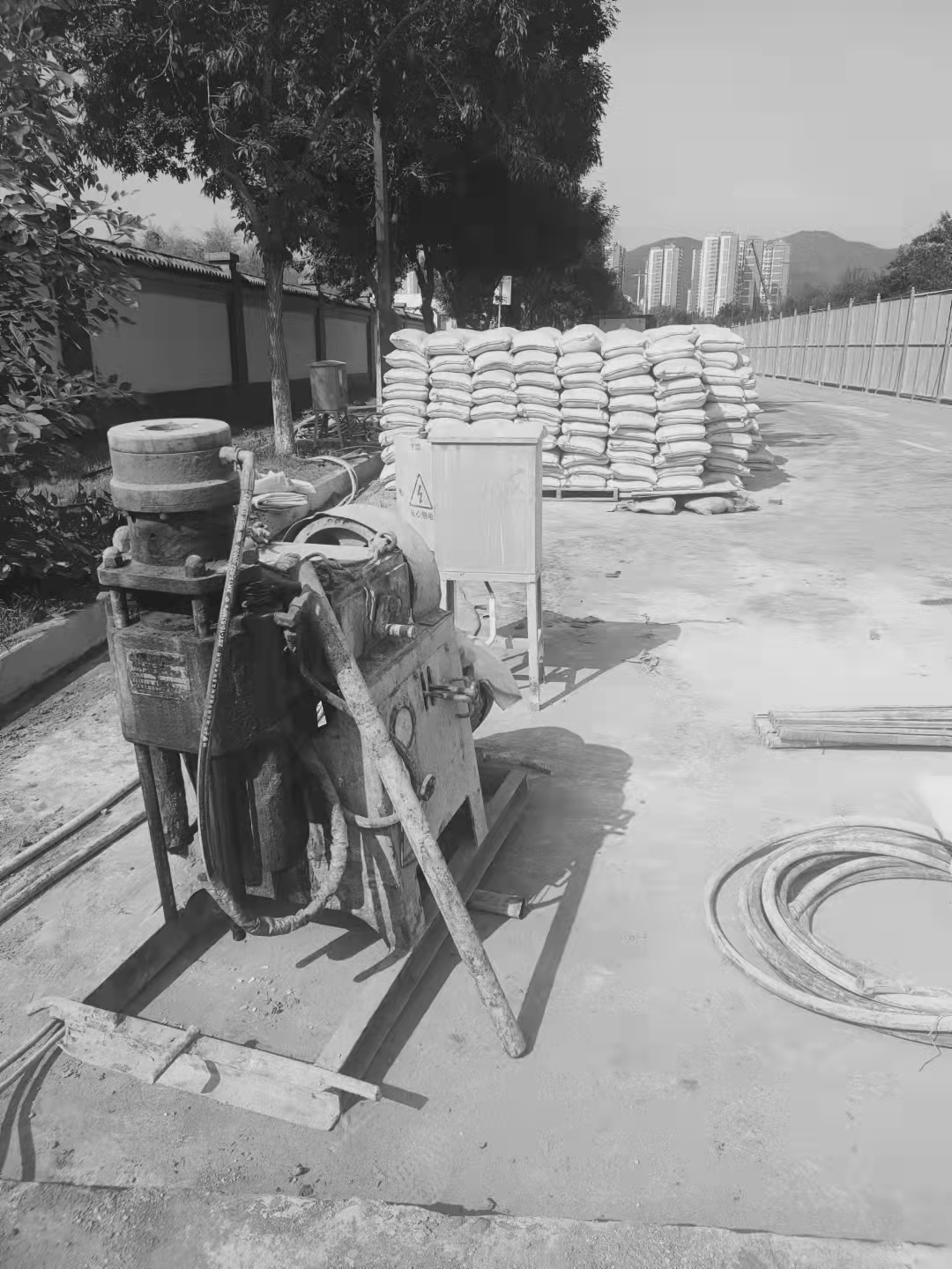 桥东场区重载车疑难路基处理方案